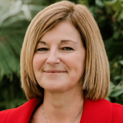 Theresa Lee ’87