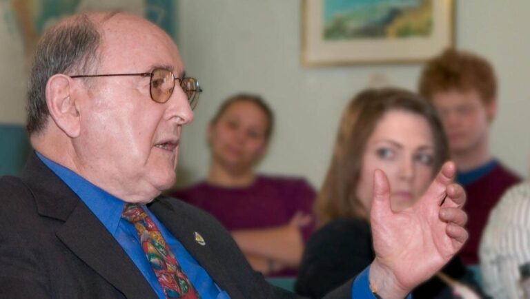 Dr. Bernard Lown speaking